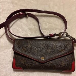 LOUIS VUITTON SARAH Wallet  In Monogram Canvas With Coquelicot Red Leather